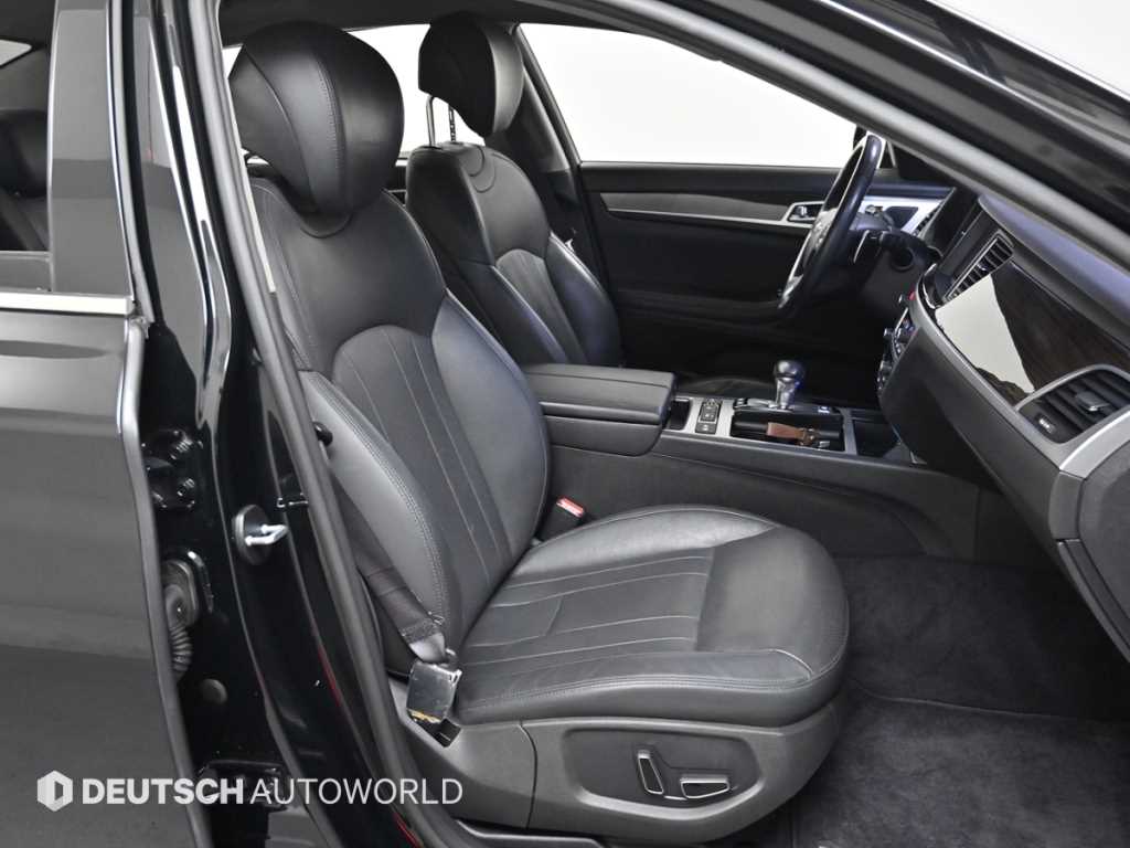 Genesis G80 - Vista 10