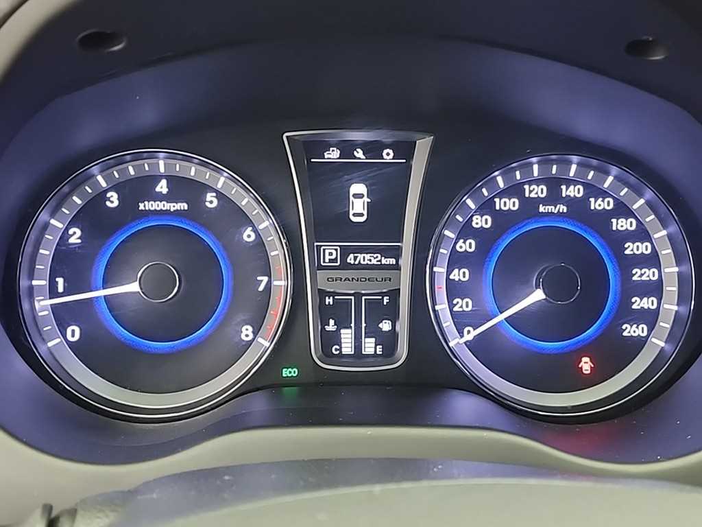 HYUNDAI Grandeur - Vista 6