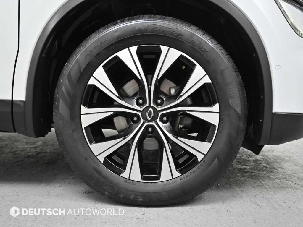 SAMSUNG QM6 - Vista 5