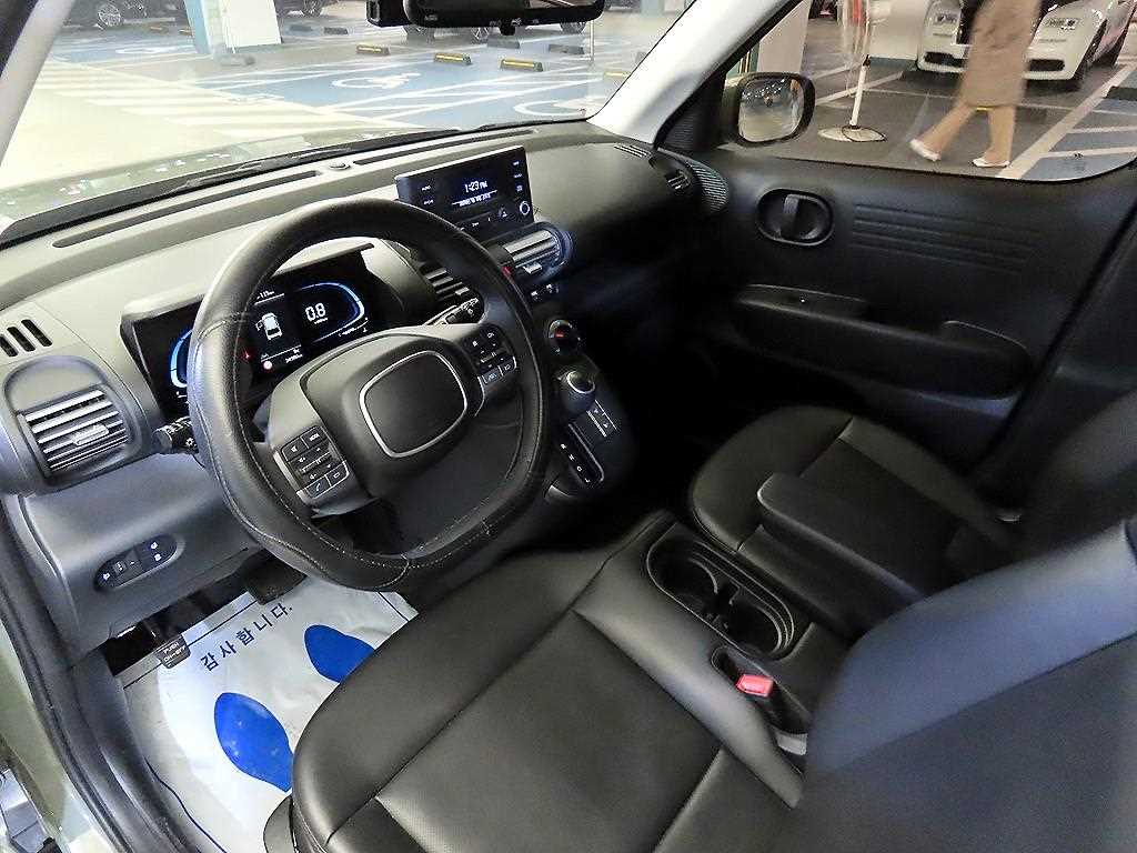 HYUNDAI Casper - Vista 10