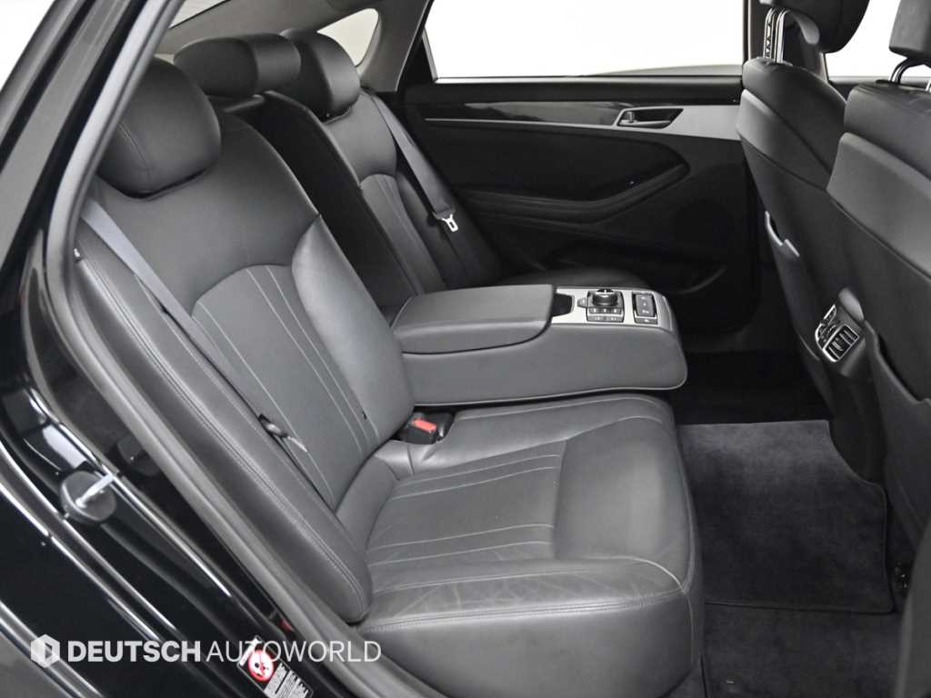 Genesis G80 - Vista 12