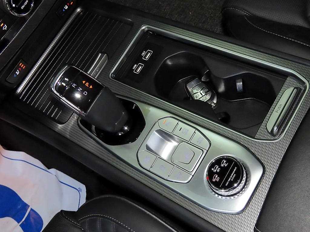 Ssangyong Rexton - Vista 12