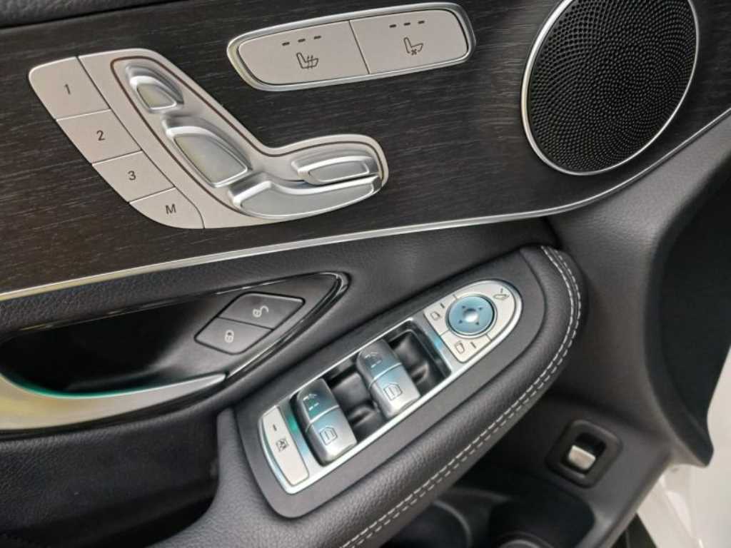 Mercedes Benz GLC Class - Vista 9