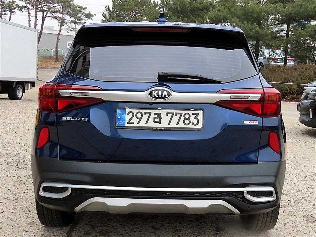 KIA Seltos - Vista 4