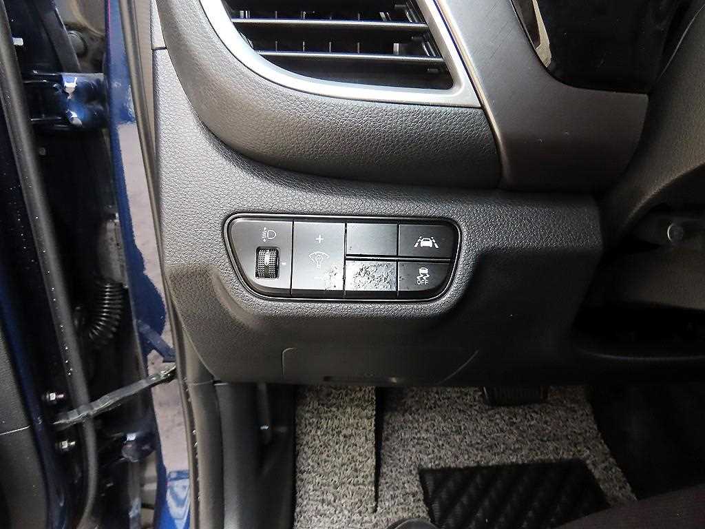 KIA Seltos - Vista 12