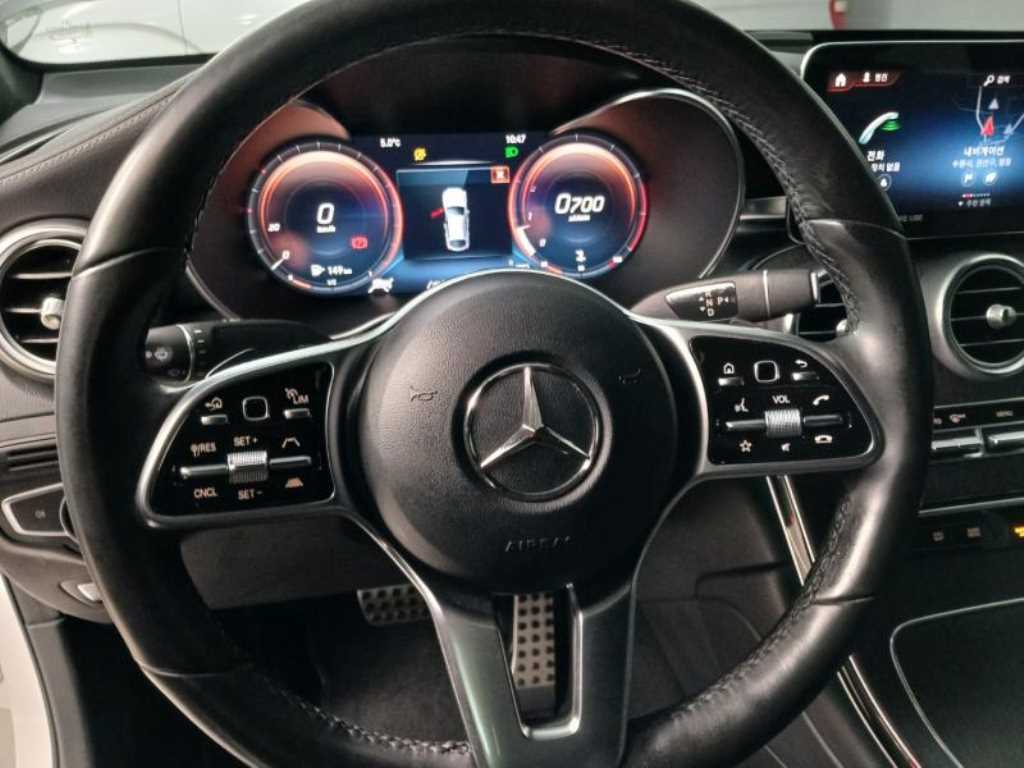 Mercedes Benz GLC Class - Vista 11
