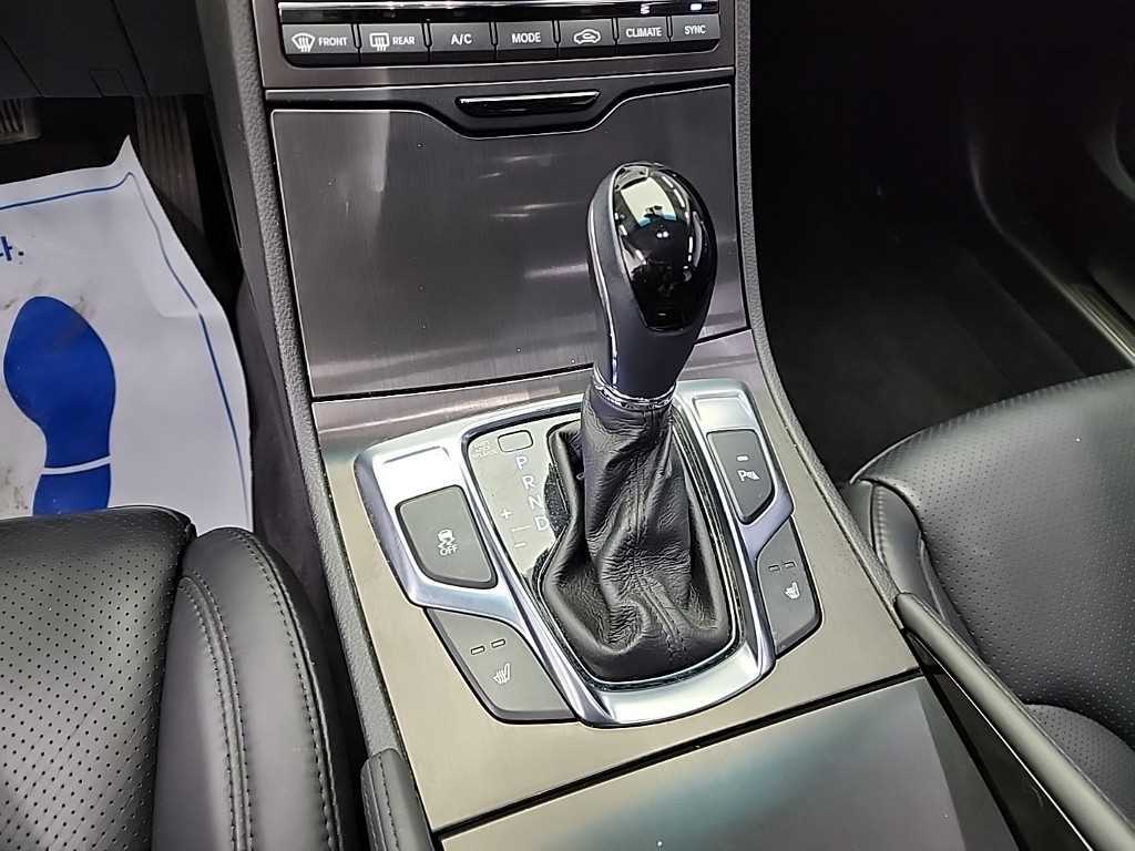 HYUNDAI Grandeur - Vista 8