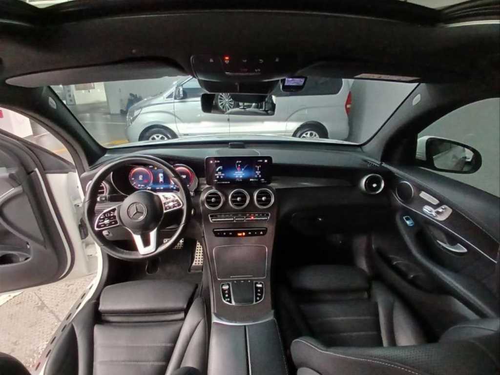 Mercedes Benz GLC Class - Vista 6