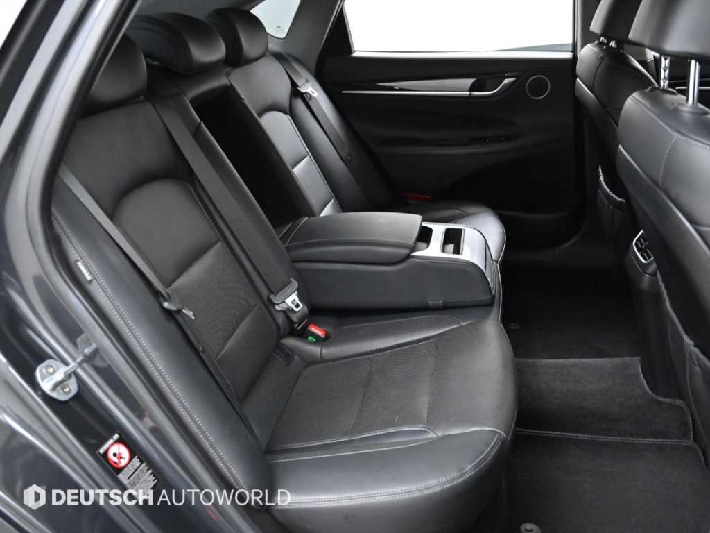 HYUNDAI Grandeur - Vista 12