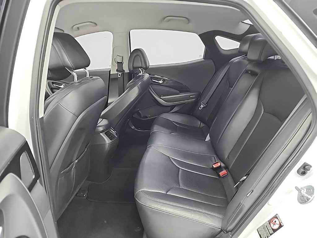 HYUNDAI Grandeur - Vista 12