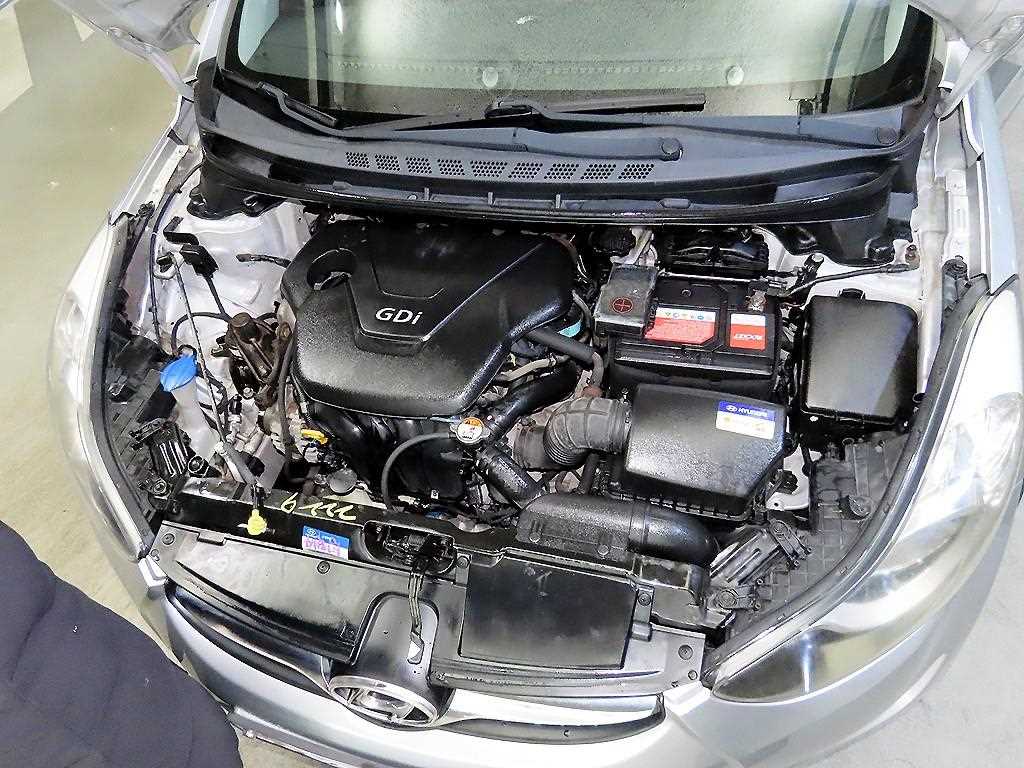 HYUNDAI Avante 2013 Gris - Importación desde Corea - HF Imports Iquique - Foto 16