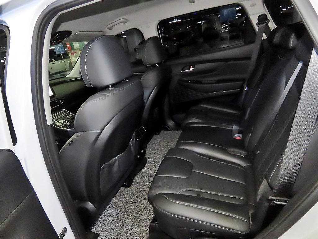 HYUNDAI Santa Fe - Vista 7