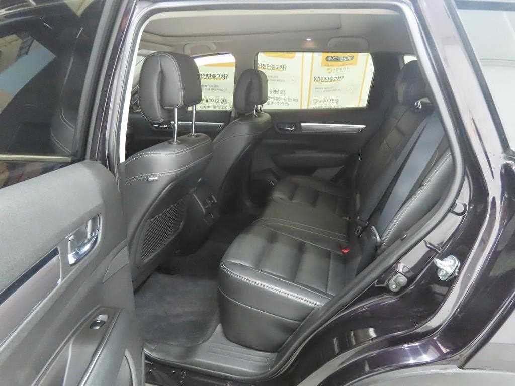 SAMSUNG QM6 - Vista 6