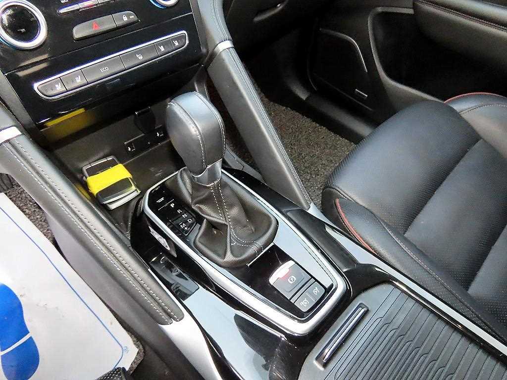 SAMSUNG QM6 - Vista 10