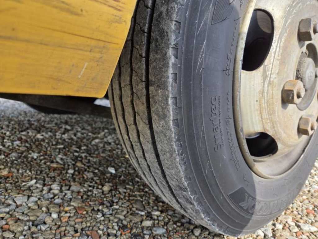 medium and large bus Medium Daewoo Bus 2014 Amarillo - Importación desde Corea - HF Imports Iquique - Foto 13