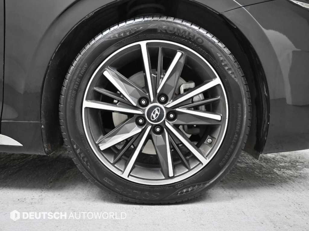 HYUNDAI Grandeur - Vista 5