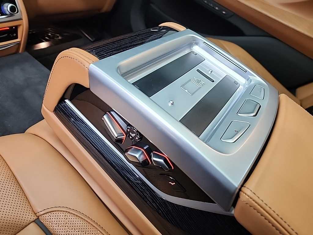 BMW 7 Series 2021 Negro - Importación desde Corea - HF Imports Iquique - Foto 13