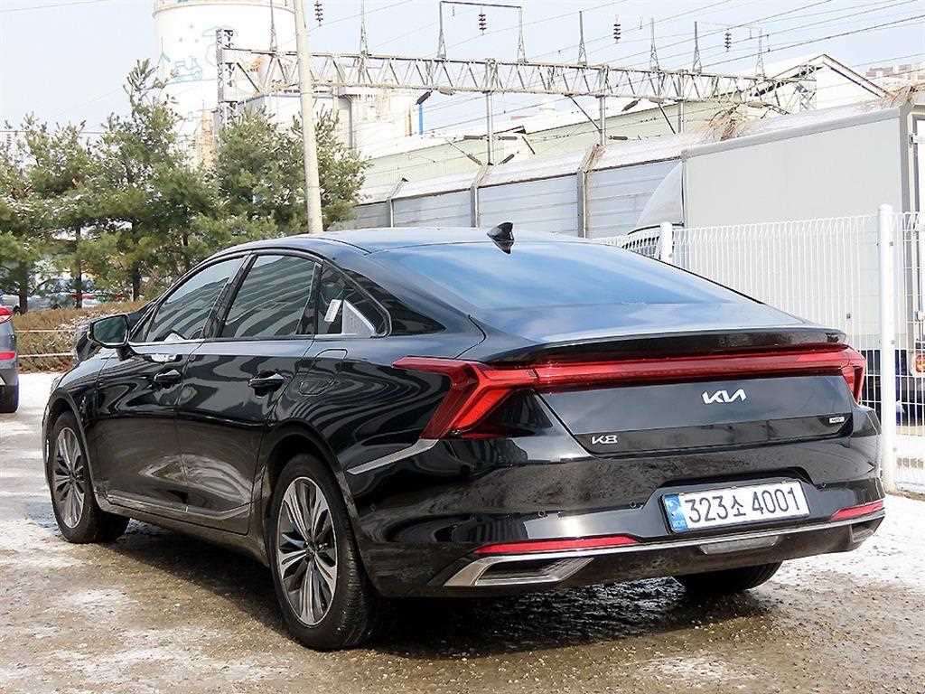 KIA K8 - Vista 4