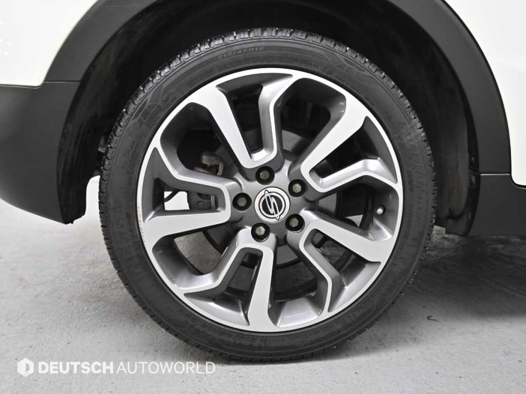 Ssangyong Tivoli - Vista 5