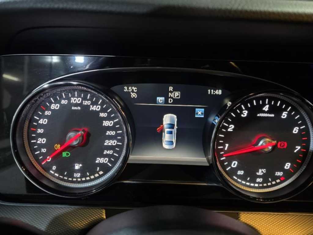 Mercedes Benz E class 2019 Gris - Importación desde Corea - HF Imports Iquique - Foto 13