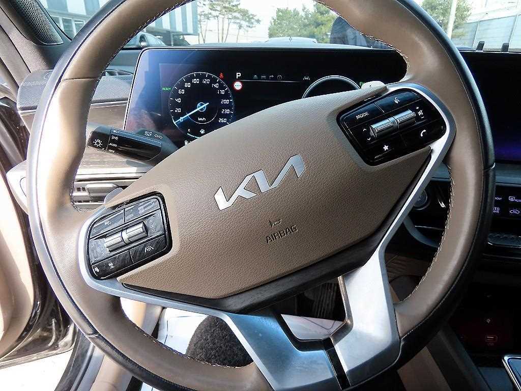 KIA K8 - Vista 8