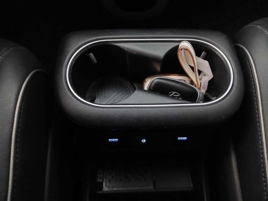 HYUNDAI Ioniq 5 - Vista 12