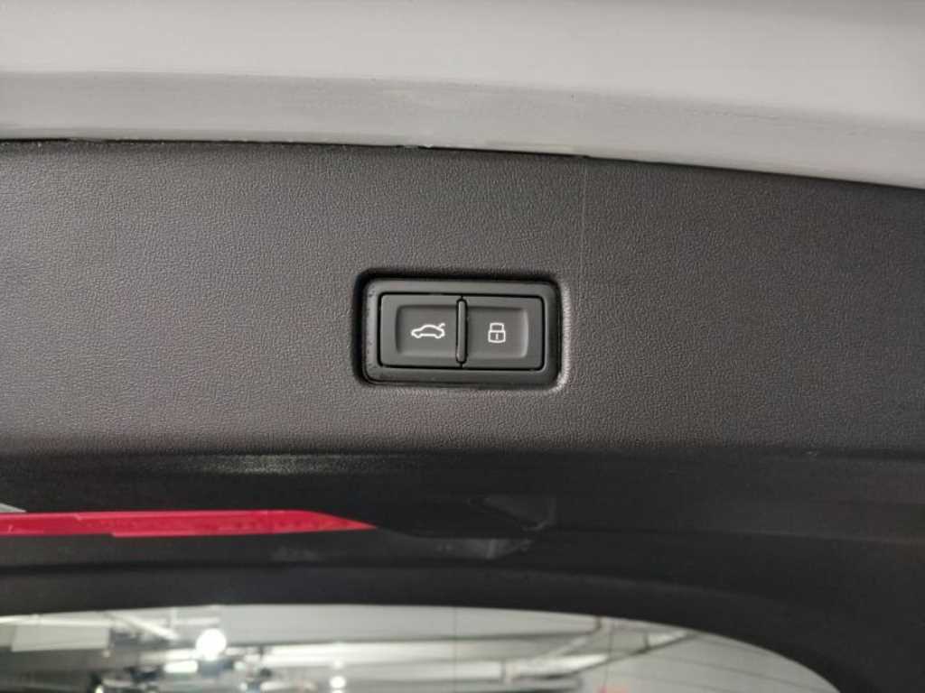 Audi Q4 2024 Blanco - Importación desde Corea - HF Imports Iquique - Foto 17