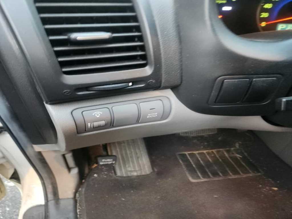 KIA Carnival - Vista 7