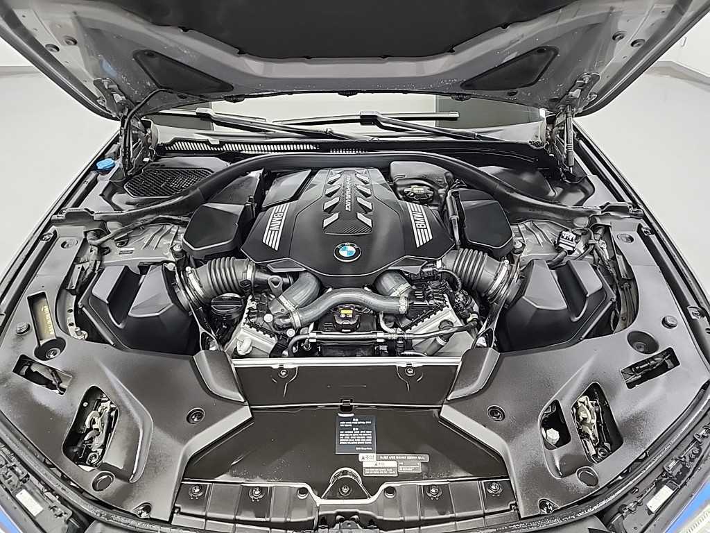 BMW 5 Series - Vista 5