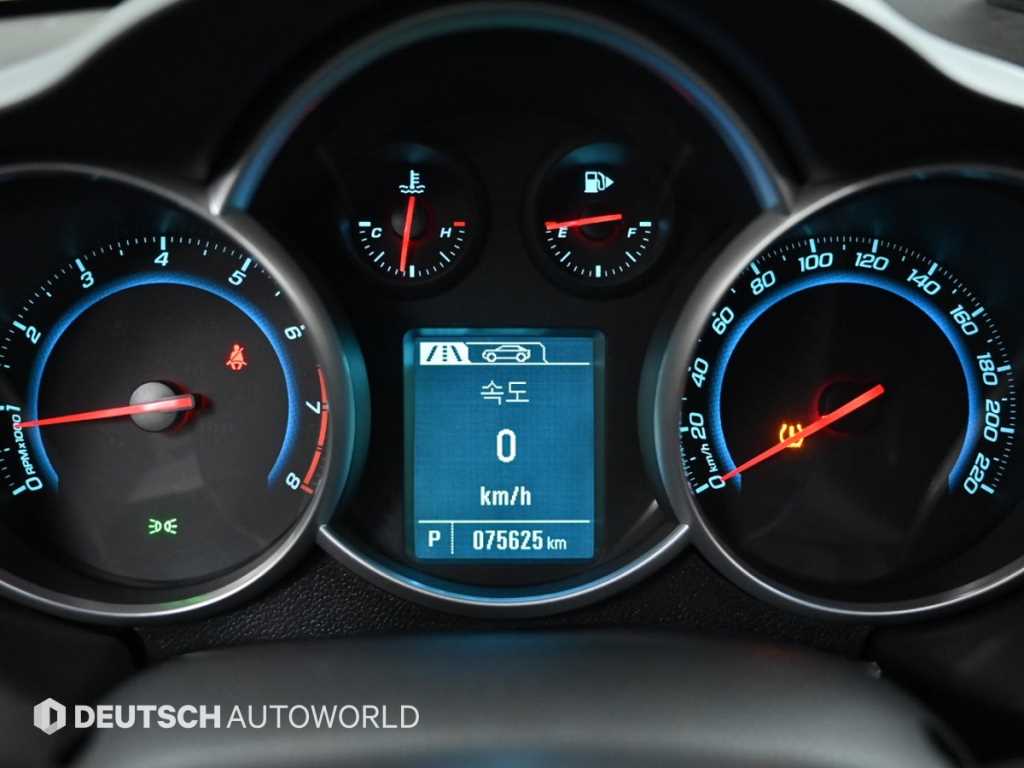 Chevrolet Cruise - Vista 8