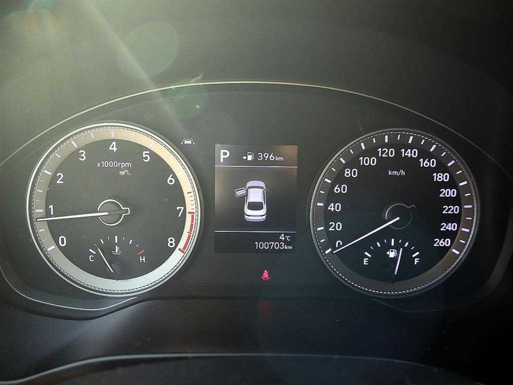 HYUNDAI Grandeur - Vista 9