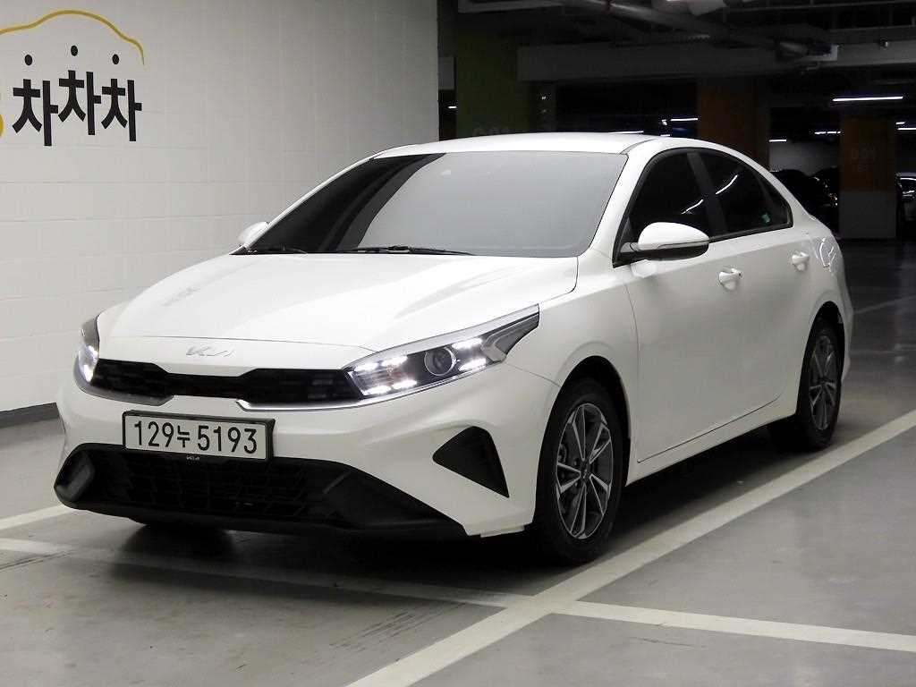 KIA K3 2022 Blanco - Importación desde Corea - HF Imports Iquique - Foto 1