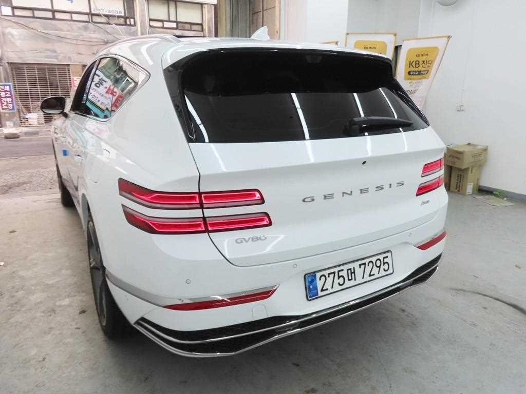 Genesis GV80 - Vista 4