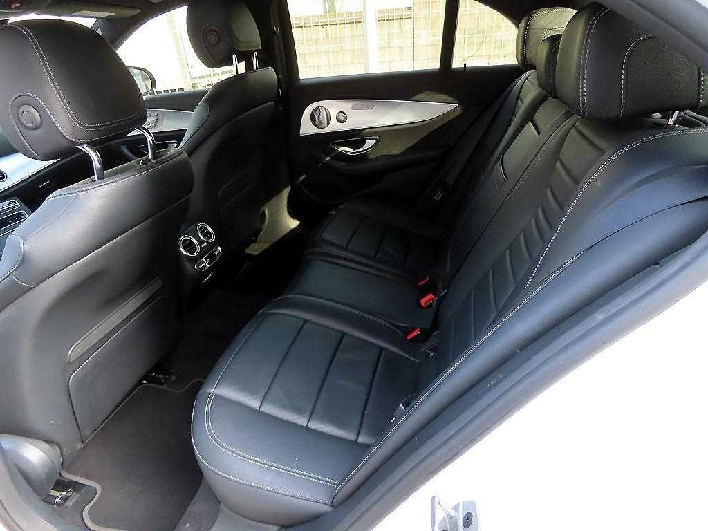 Mercedes Benz E class - Vista 6