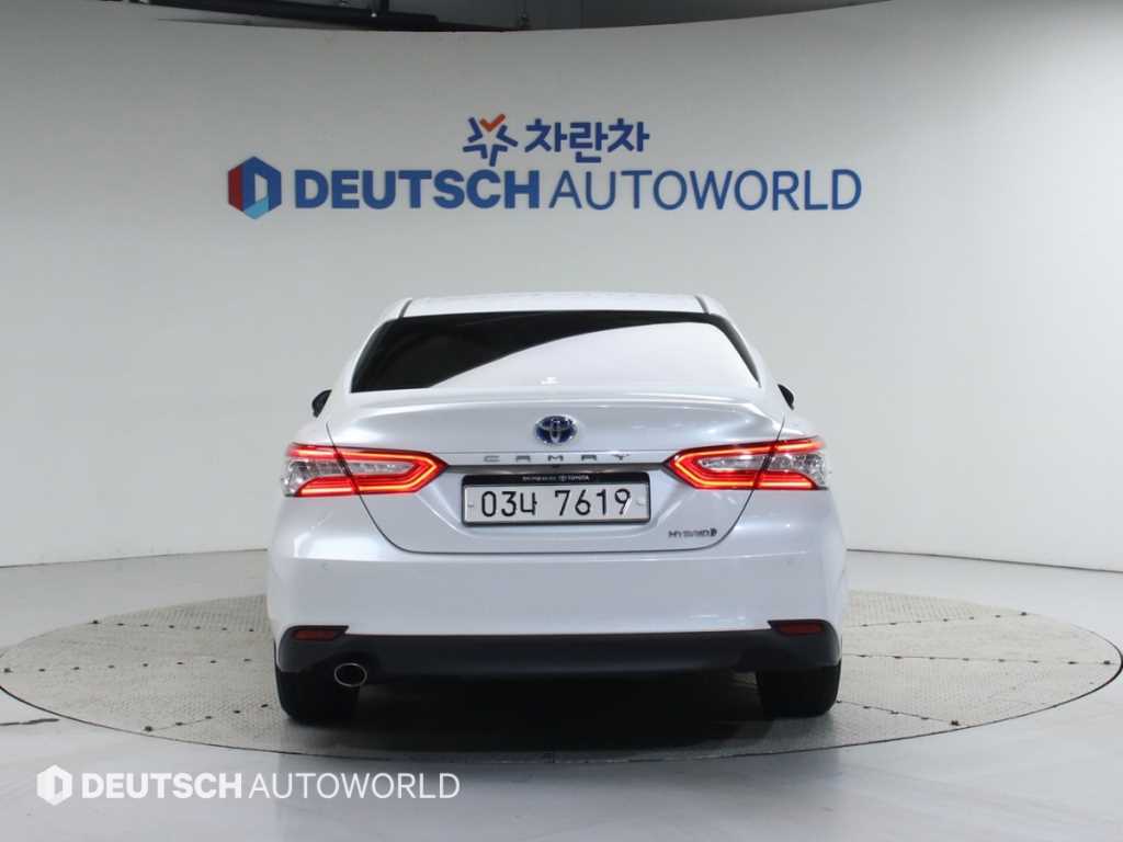 Toyota Camry - Vista 4