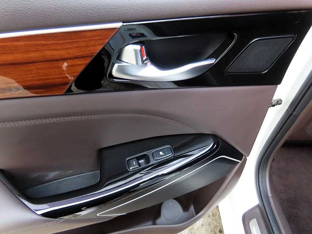 KIA K7 2016 Blanco - Importación desde Corea - HF Imports Iquique - Foto 17