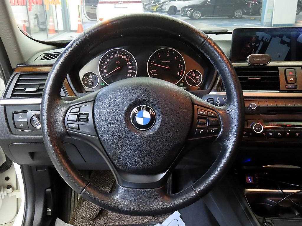 BMW 3 series - Vista 8