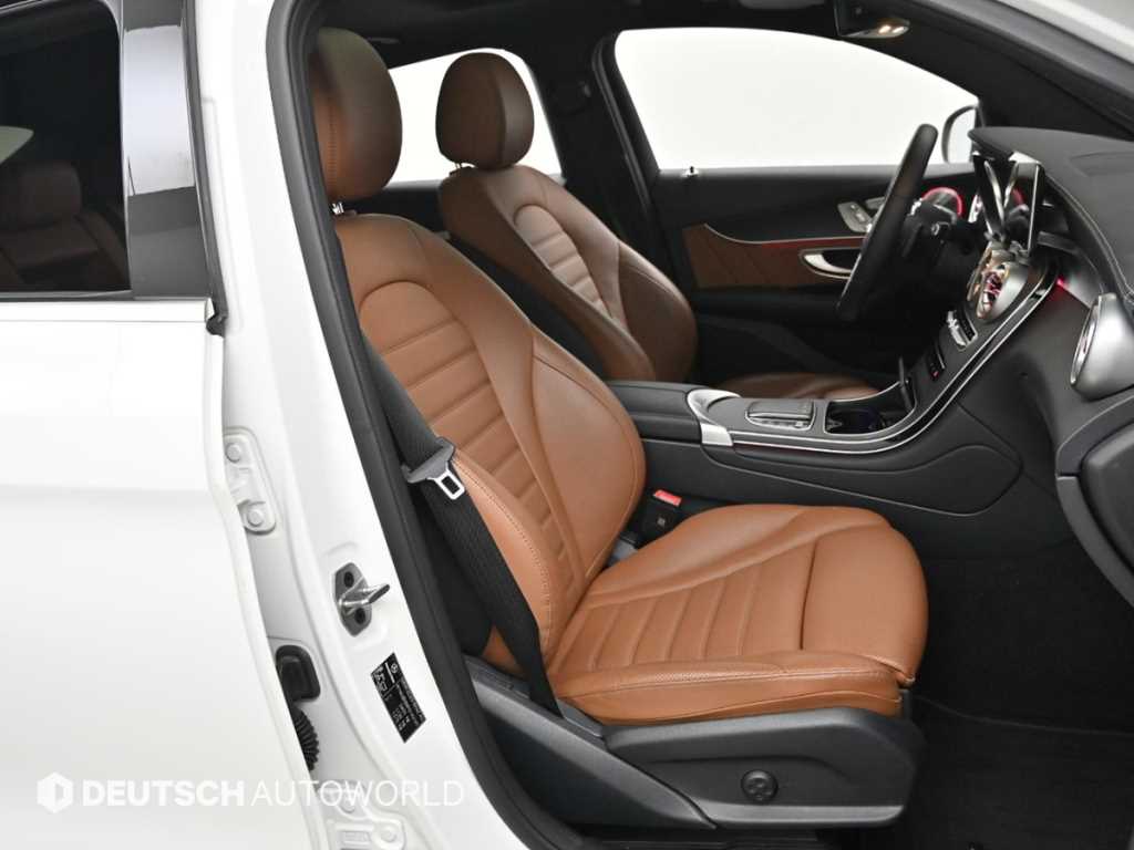 Mercedes Benz GLC Class - Vista 10