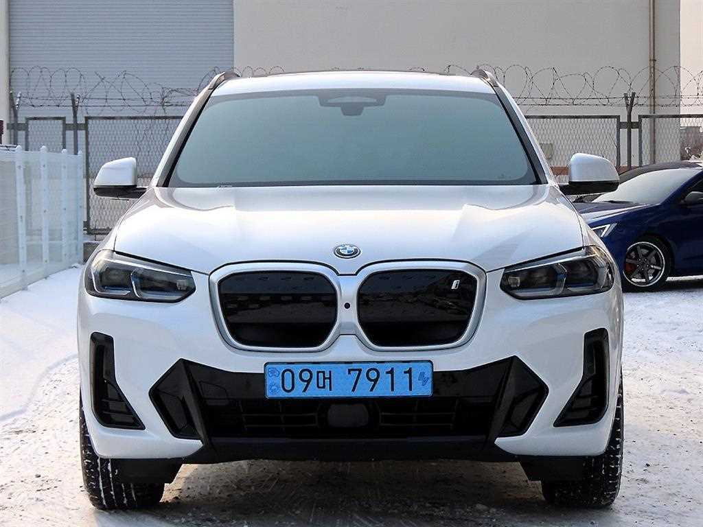 BMW iX3 2024 Blanco - Importación desde Corea - HF Imports Iquique - Foto 1