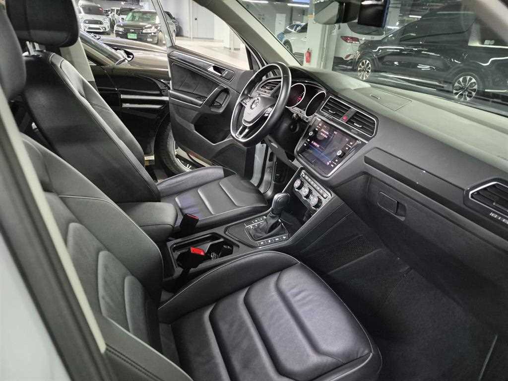 Volkswagen Tiguan - Vista 10