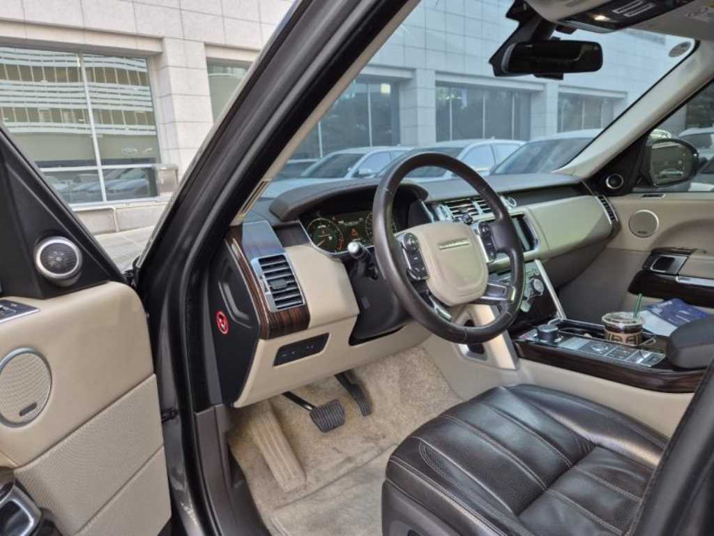 Land Rover Range Rover - Vista 9