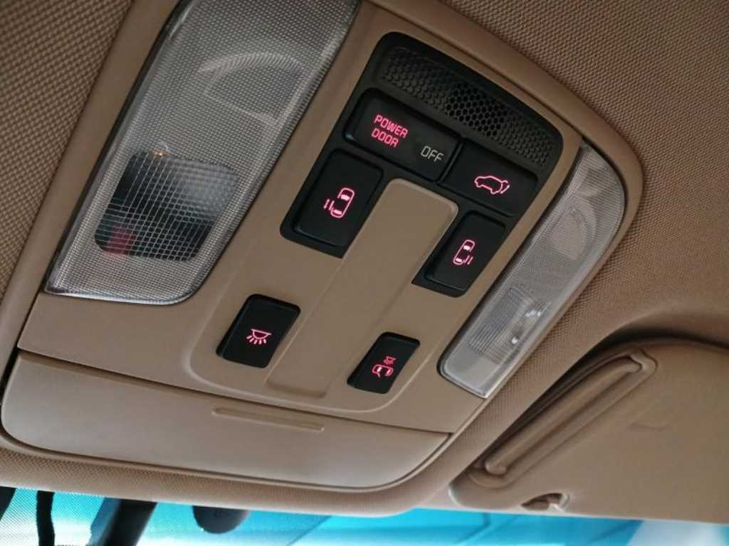 KIA Carnival 2017 Negro - Importación desde Corea - HF Imports Iquique - Foto 16