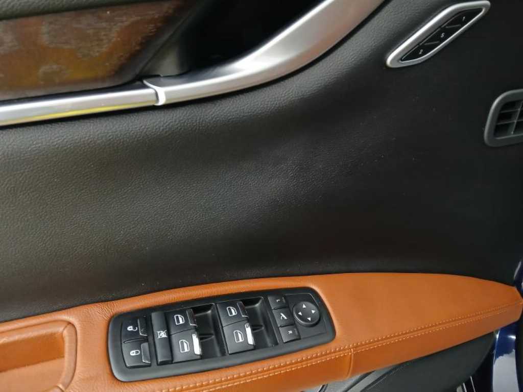 Maserati Ghibli - Vista 12