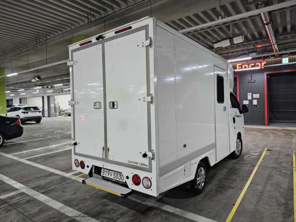 Small Truck Top_Work Through Band - Vista 4