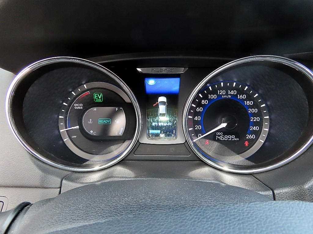 HYUNDAI Sonata - Vista 9