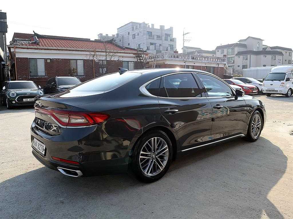 HYUNDAI Grandeur - Vista 4