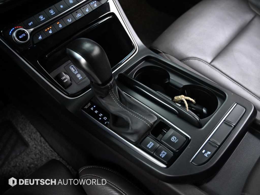 HYUNDAI Grandeur - Vista 9