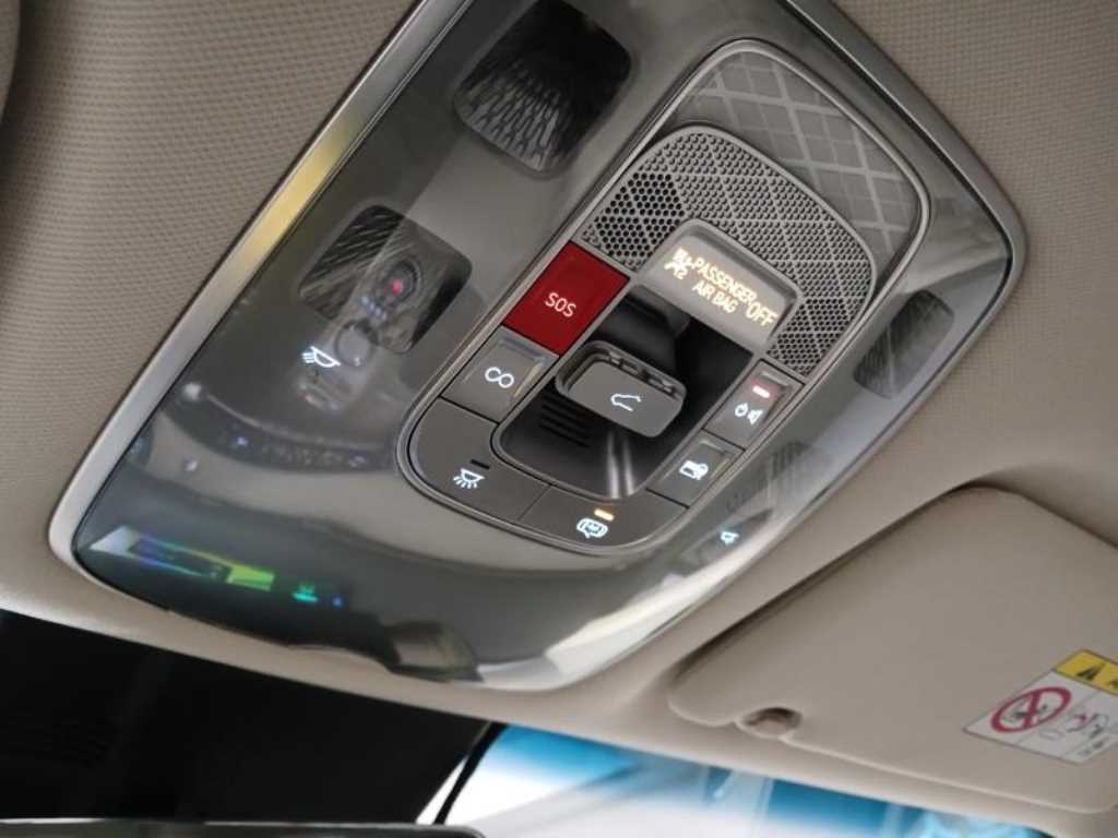 Genesis GV70 2022 Blanco - Importación desde Corea - HF Imports Iquique - Foto 16