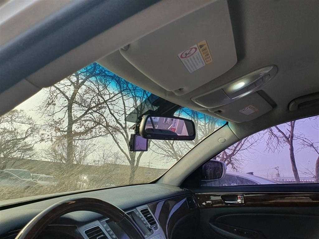 HYUNDAI Genesis - Vista 9