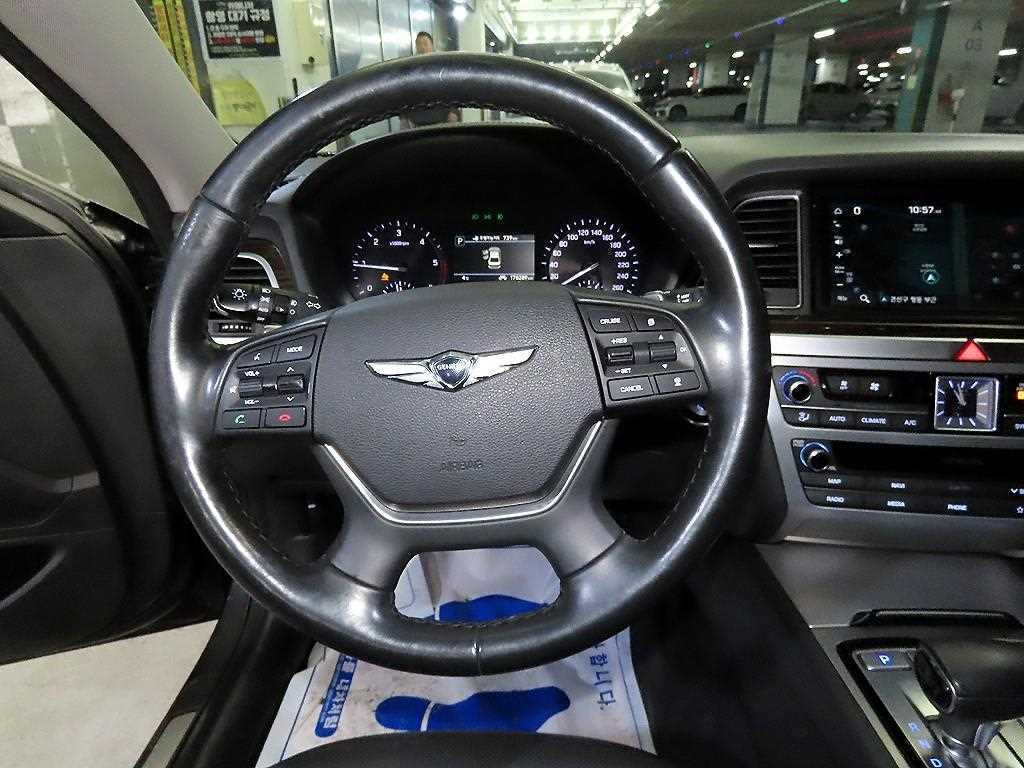 Genesis G80 - Vista 8